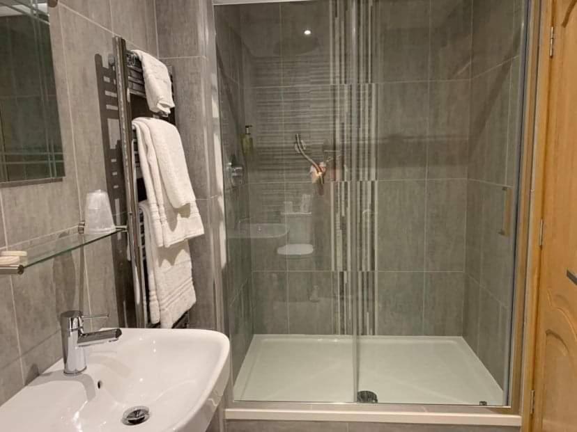 Victoria Hotel Kirkcaldy Zewnętrze zdjęcie