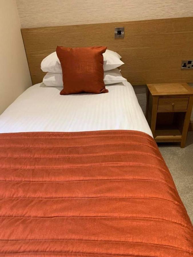 Victoria Hotel Kirkcaldy Zewnętrze zdjęcie