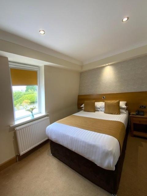Victoria Hotel Kirkcaldy Zewnętrze zdjęcie